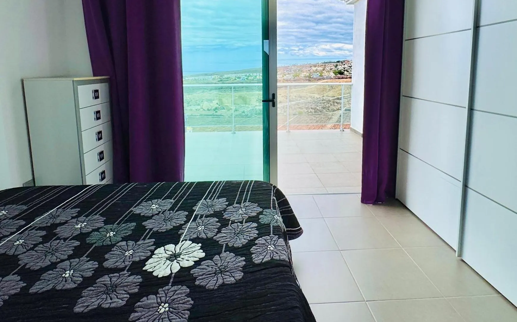 Villa Mirador Del Duque アデヘ